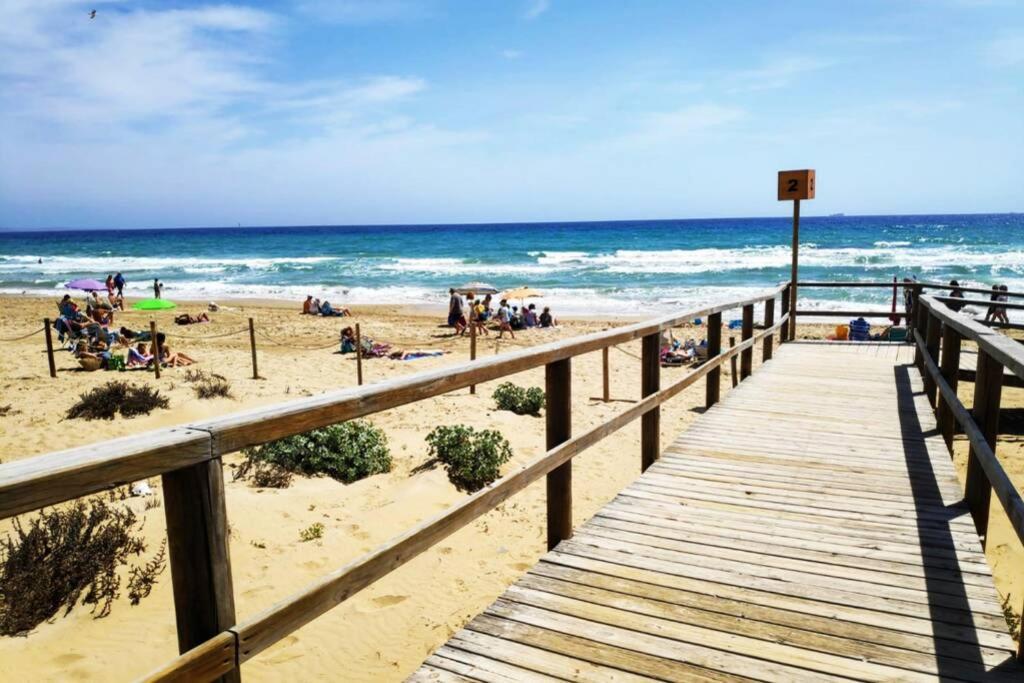 Montefaro Spacious Townhouse - Beach & Pool سانتا بولا المظهر الخارجي الصورة